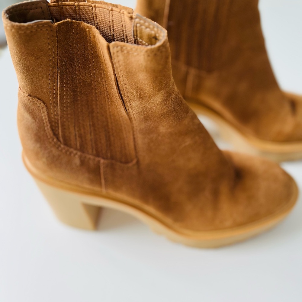 DV by Dolce Vita Tan Suede Platform Chelsea Ankle Boots - Picture 8 of 8